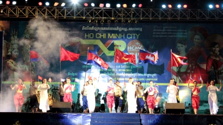 Promueve Vietnam más comercio con Cambodia